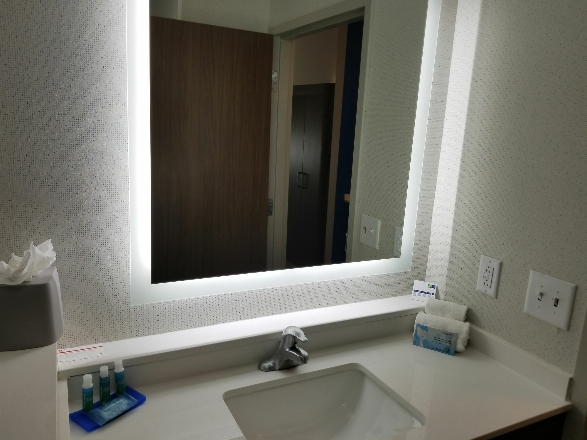 Holiday Inn Express & Suites - Charlotte Ne - University Area By Ihg Exterior foto
